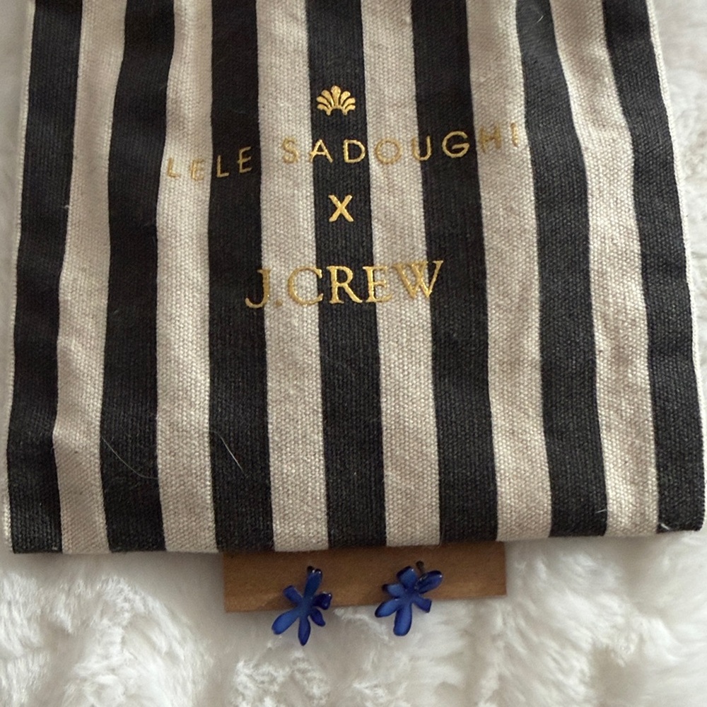 Lele Sadoughi Blue Floral Earrings with Striped Pouch